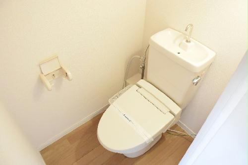 トイレ　十分な広さです!!