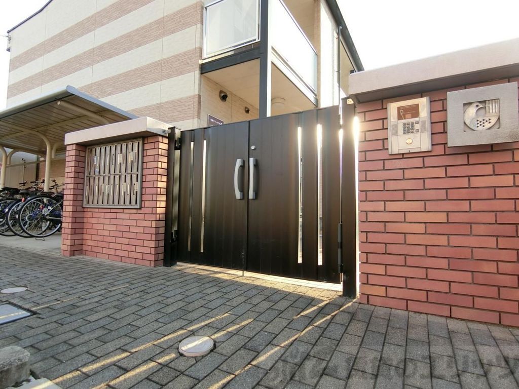 エントランス　エントランス