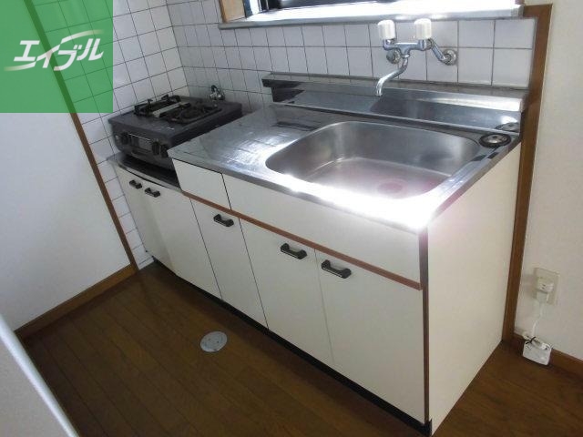 キッチン　※別号室の写真です