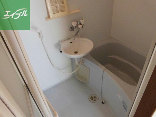 バス・シャワールーム　※別号室の写真です