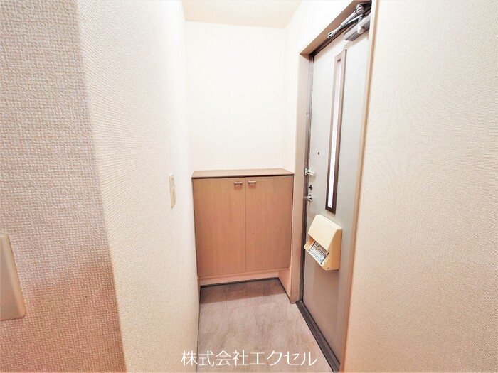 玄関　同等タイプのイメージ画像です。