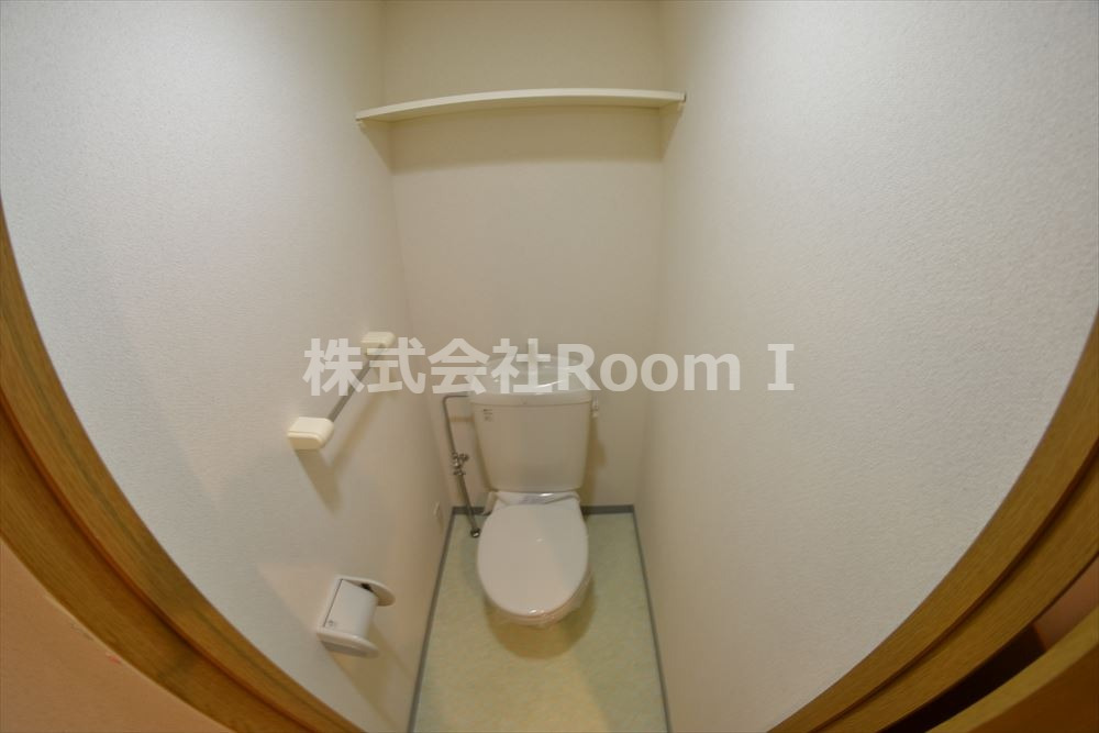 トイレ　清潔感のあるトイレです