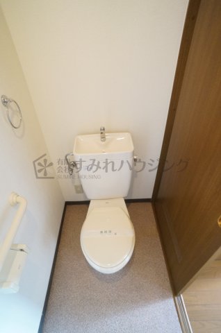 トイレ　※ウォシュレット設置前