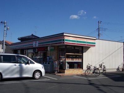 コンビニ　セブンイレブン上尾川店（コンビニ）まで190m