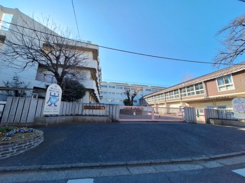 小学校　さいたま市立岸町小学校（小学校）まで64m