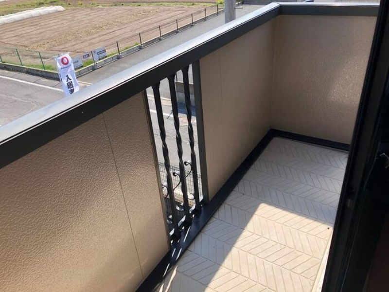 バルコニー　図面と現状に相違がある場合には現状を優先