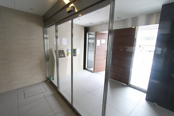 エントランス　ディナスティ福島II　エントランス充実