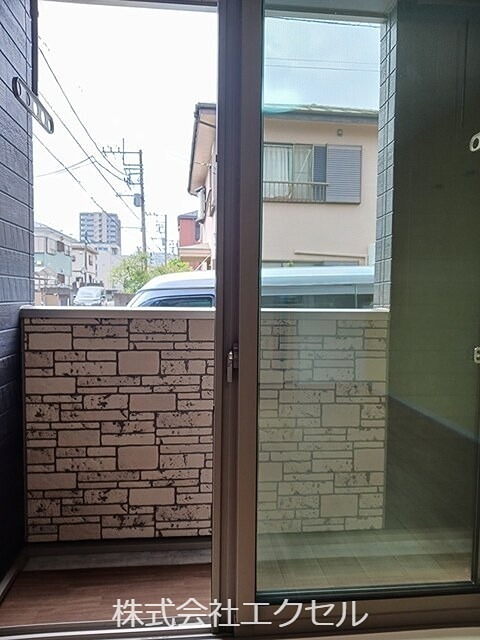 バルコニー　南向きで日当たり良好です。