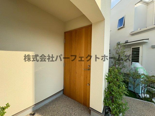 エントランス　ゆとりのあるエントランスです