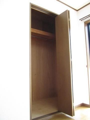 収納　洋室収納