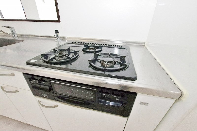 その他設備　★3口コンロ/グリル付き★