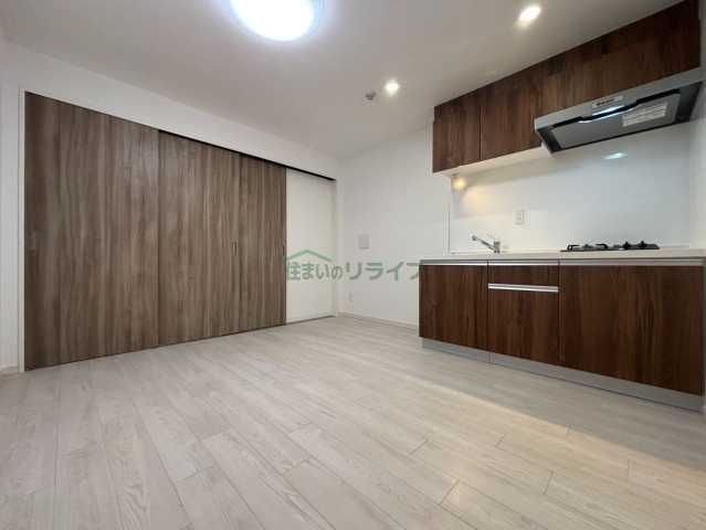 居室・リビング　別部屋参考写真です