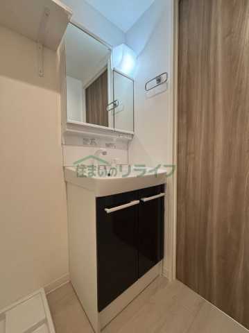 洗面設備　別部屋参考写真です