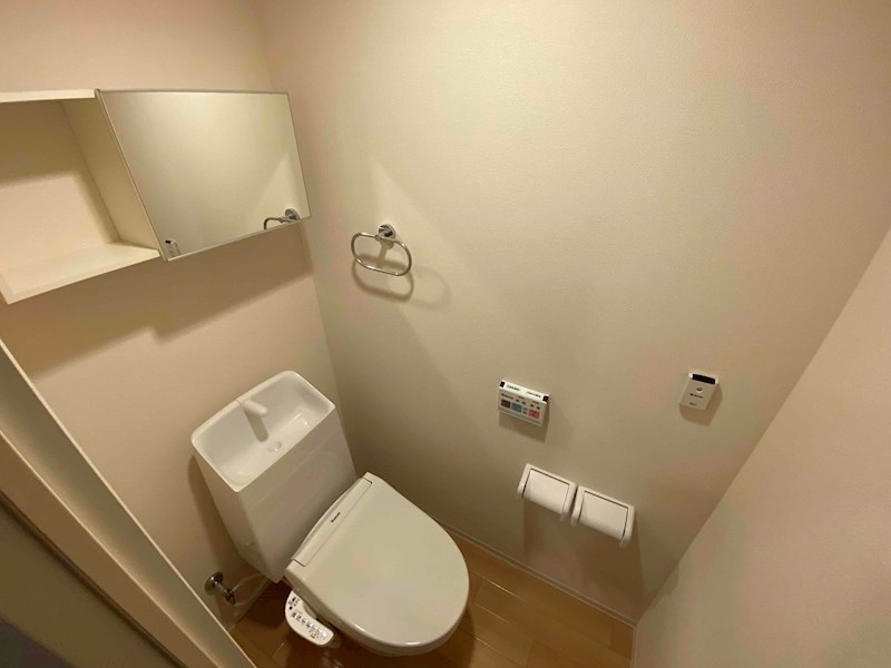 トイレ　別号室イメージ