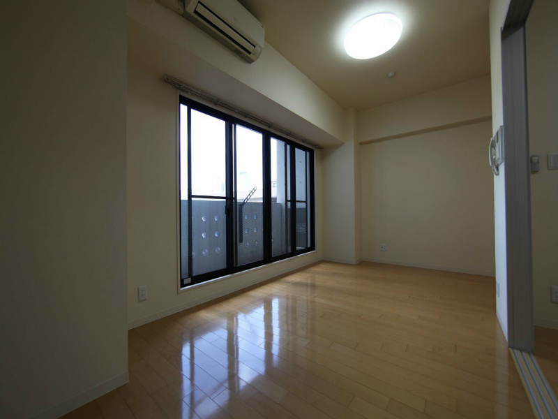 バルコニー　ＬＤＫ11.6帖　エアコン完備　バルコニー