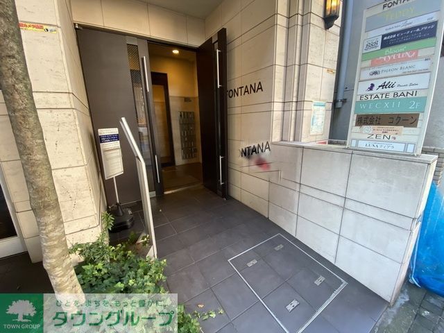 エントランス　エントランス