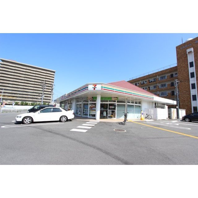 コンビニ　ローソン・ポプラ米子東福原５丁目店（コンビニ）まで300m