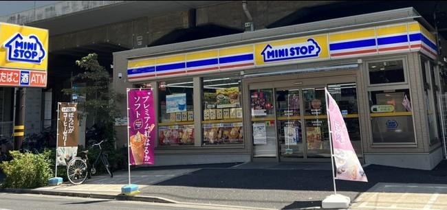 コンビニ　ミニストップ亀有駅東店（コンビニ）まで137m