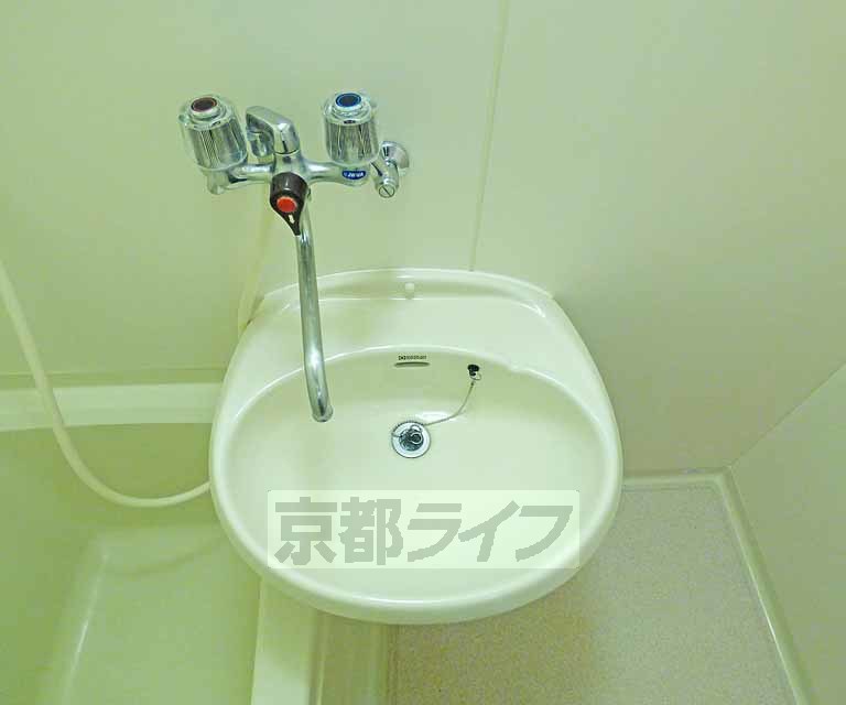 洗面設備　洗面台です。