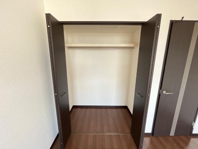 収納　南洋室クローゼット