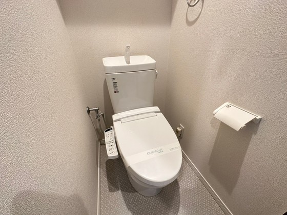 トイレ　※別部屋の写真です