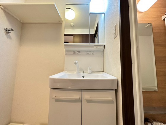 洗面設備　※別部屋の写真です