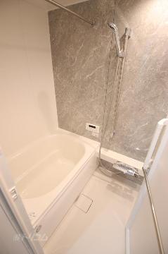 バス・シャワールーム　浴室乾燥機＆追い焚き機能