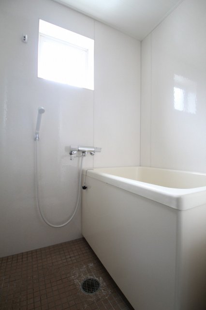 バス・シャワールーム　同物件、別号室