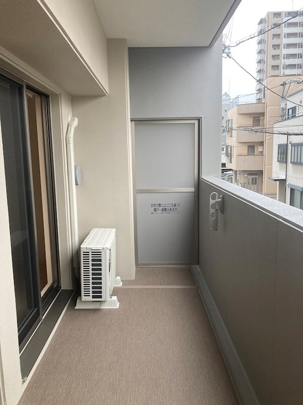バルコニー　※同物件・別号室参考写真