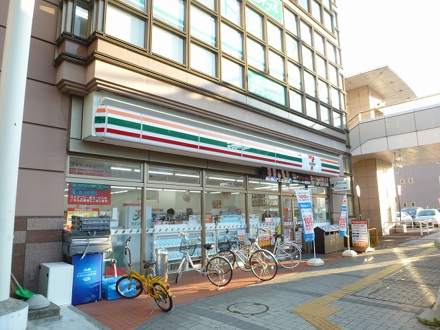 コンビニ　セブンイレブン 長野駅東口店（コンビニ）まで89m