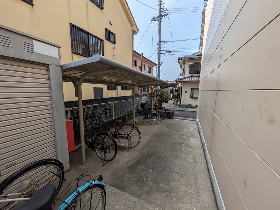 駐車場　駐輪場