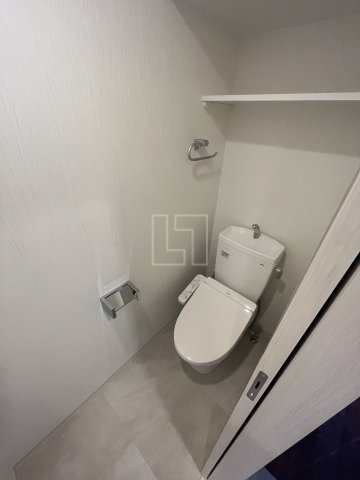 トイレ　プレジオ九条　温水洗浄便座