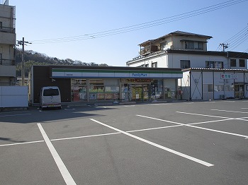 コンビニ　ファミリーマート江田島大原店（コンビニ）まで460m