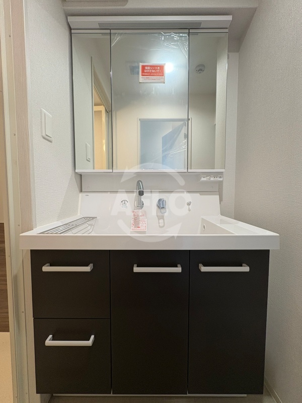 洗面設備　ルミノーサ堺　独立洗面台