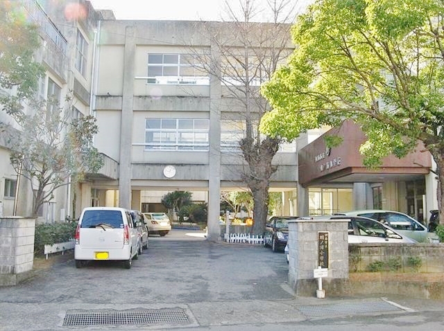 小学校　羽ノ浦小学校（小学校）まで692m
