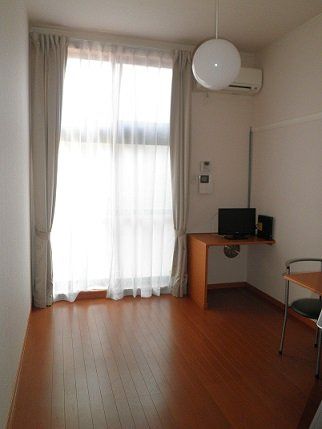 居室・リビング　1階のお部屋です。2階はジュータン