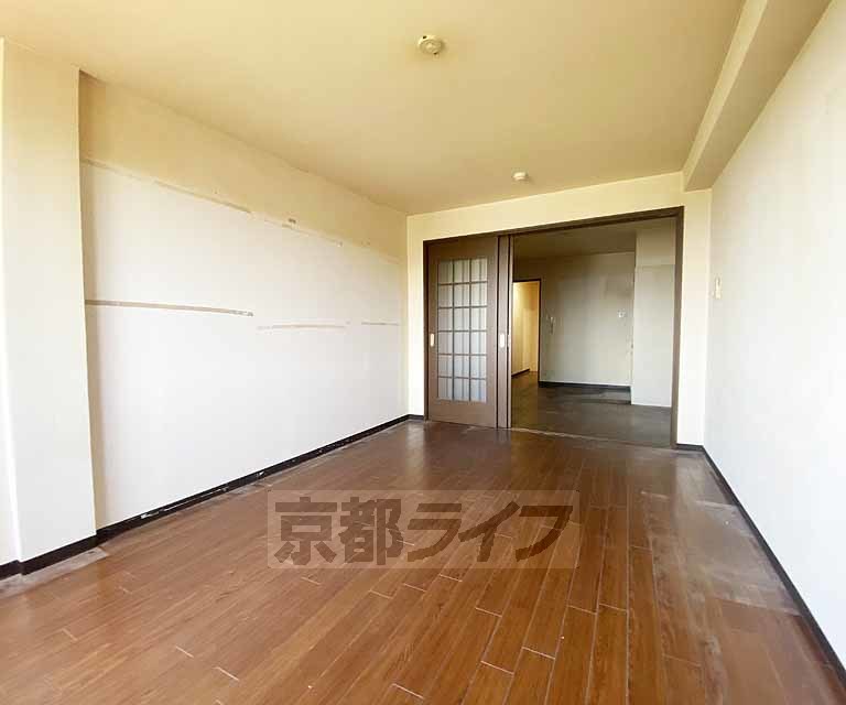 居室・リビング　静かな環境の物件です