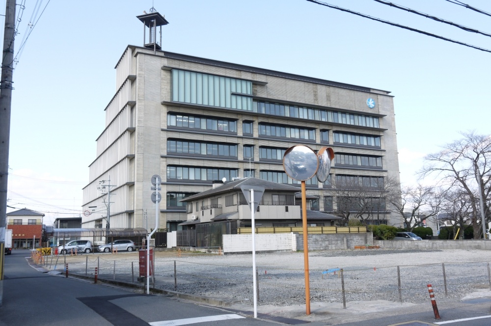 役所　木津川市役所（役所）まで215m