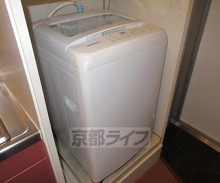 その他設備　大きめ洗濯機付き！
