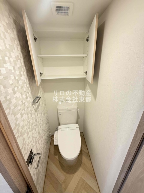 トイレ　収納付なので便利です♪