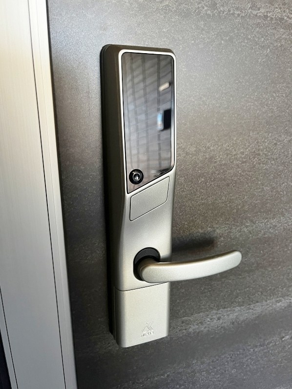エントランス　★電子キー★