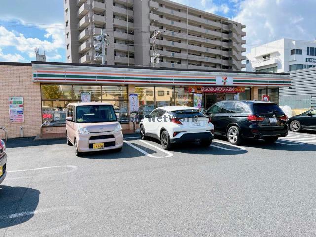 コンビニ　セブンイレブン宇部若松町店（コンビニ）まで305m