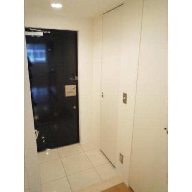 玄関　※写真は同タイプ住戸です。