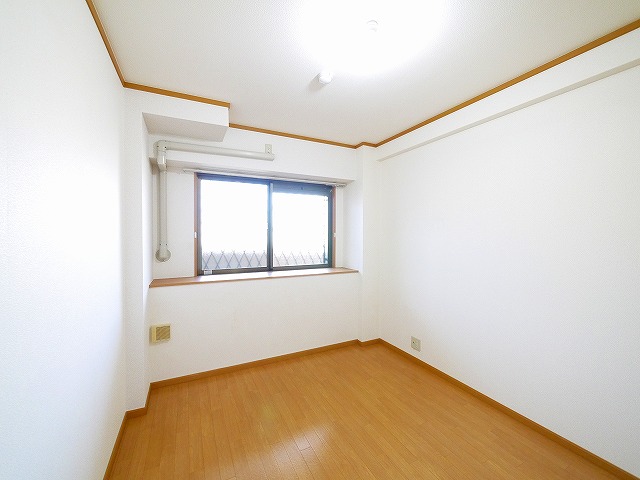 その他部屋・スペース　明るい洋室です。
