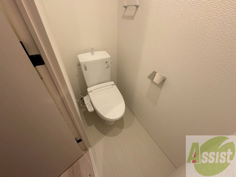 トイレ　シャワートイレになっているので快適です！