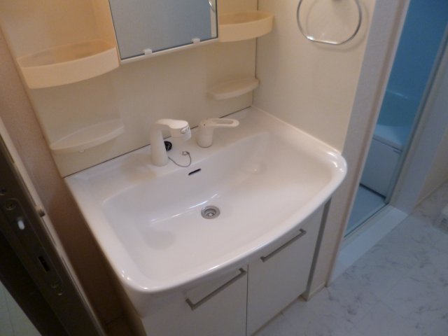 洗面設備　洗髪洗面化粧台