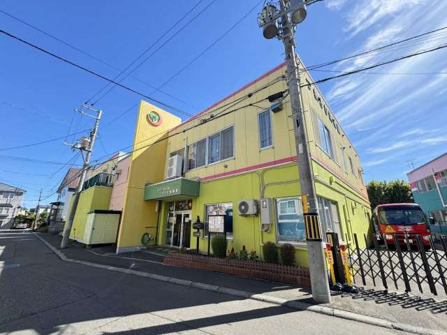 幼稚園・保育園　つきさむ幼稚園（幼稚園・保育園）まで671m