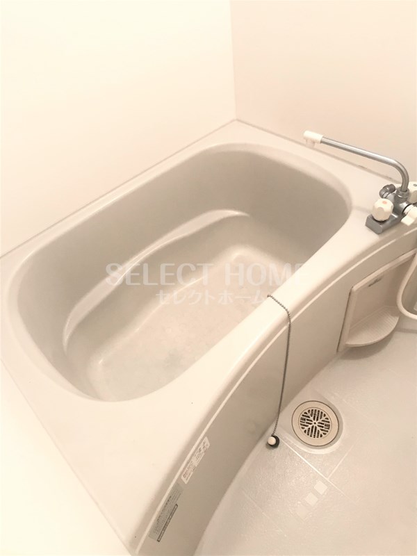 バス・シャワールーム　きれいなお風呂です 同型タイプ
