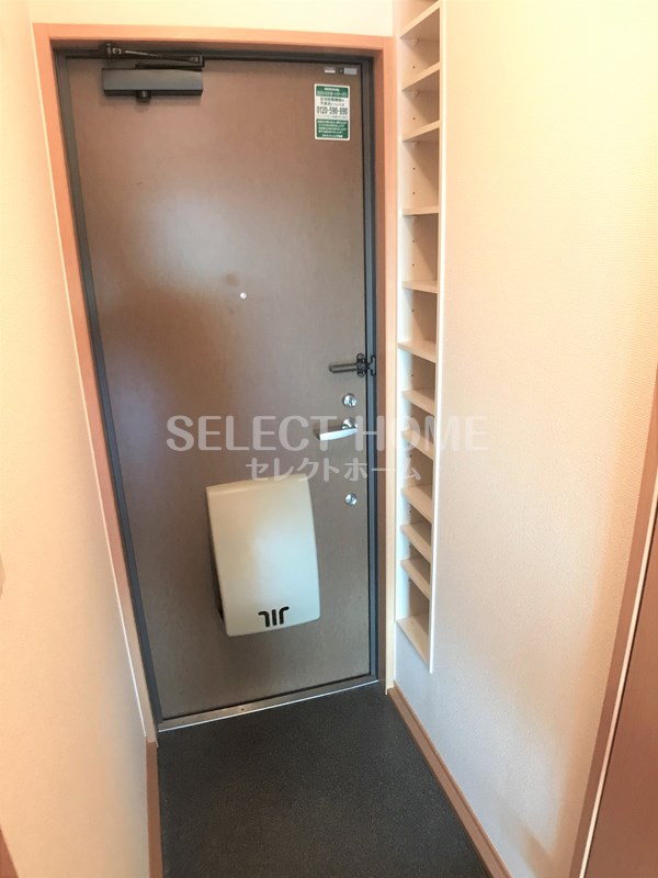 玄関　ゆったりとした玄関です 同型タイプ