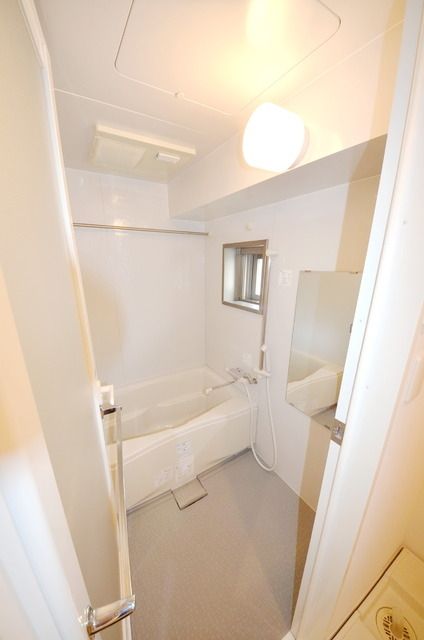 バス・シャワールーム　別部屋参考画像